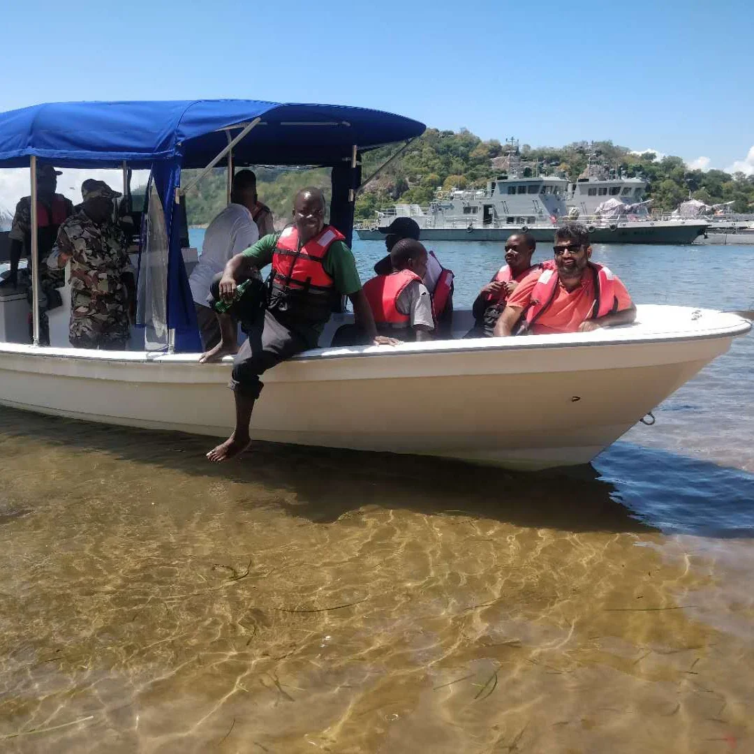 Liya 25ft CE passenger panga boats fiberglass fishing boat with deep v hull