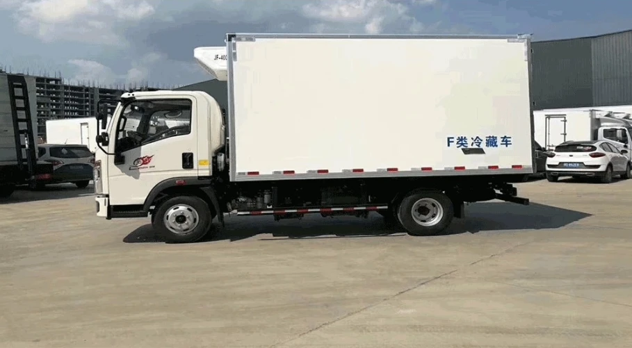 Factory Priced HOWO 5T Small Refrigerator Van Truck New 4x2 Manual Automatic Diesel Gasoline Euro 5 Refrigerated Cold Room Box