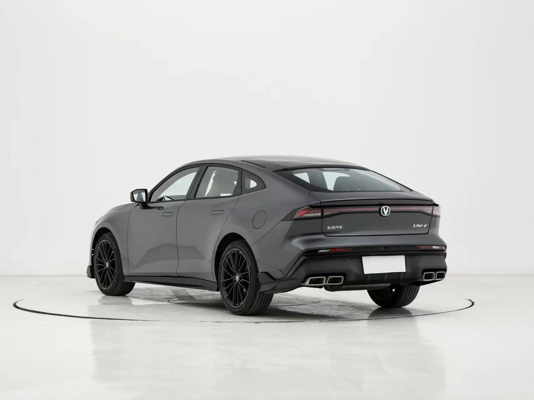 2024 Changan UNI-V 1 5 т Новые автомобили Авто качество низкая цена Особенности Автоматическая коробка передач кожаные сиденья Темный интерьер Euro VI Emission