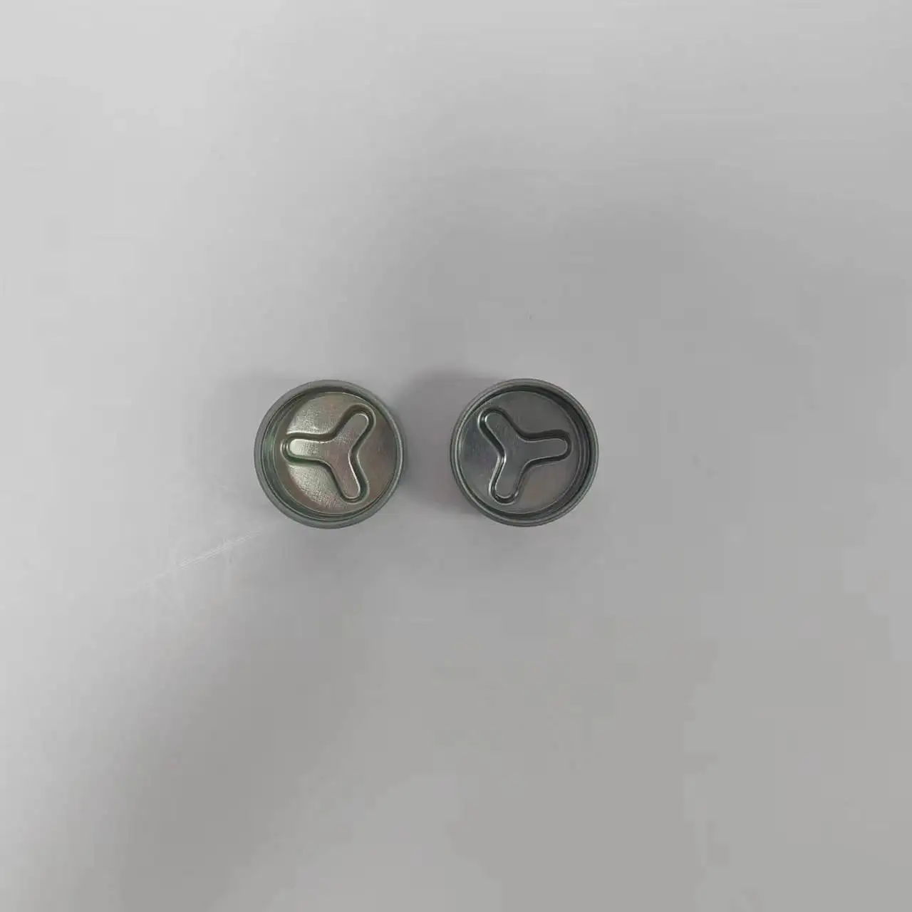 Childproof Child Resistant Round Cylinder Shape Tin Cans Tubes Reusable Metal Food Customized Small Tin Boxes Tin Pack 80mm