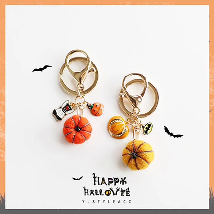 Custom Halloween Gothic Skeleton Heart Keychain Zinc Alloy Iron Metal Soft Enamel key Chain Women Men Handbag Pendants Keyrings