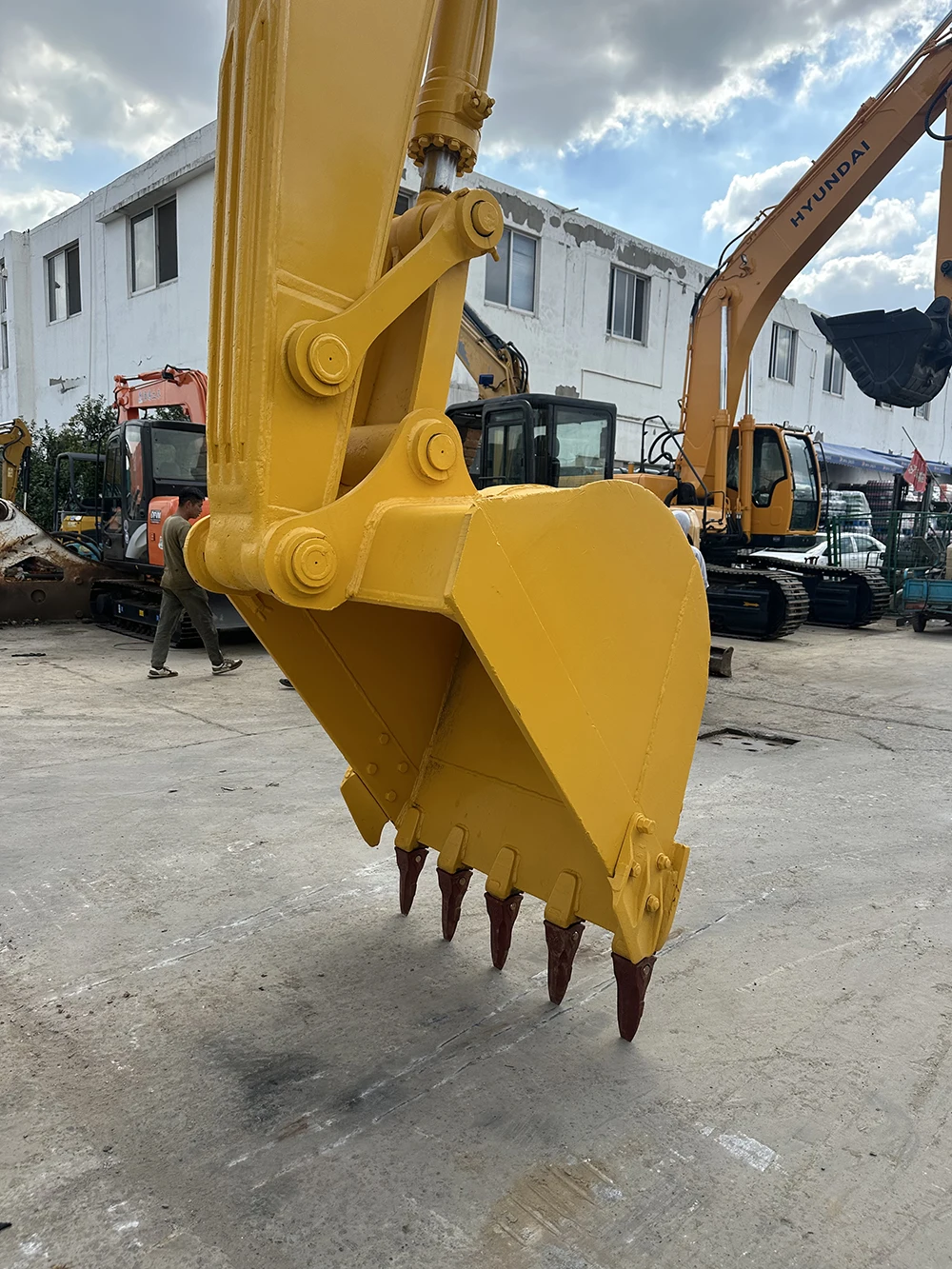 Used Komatsu Excavator PC220-8 good condition japan komatsu used excavator pc220-7 pc200-7 pc200-8 pc400-7 pc400