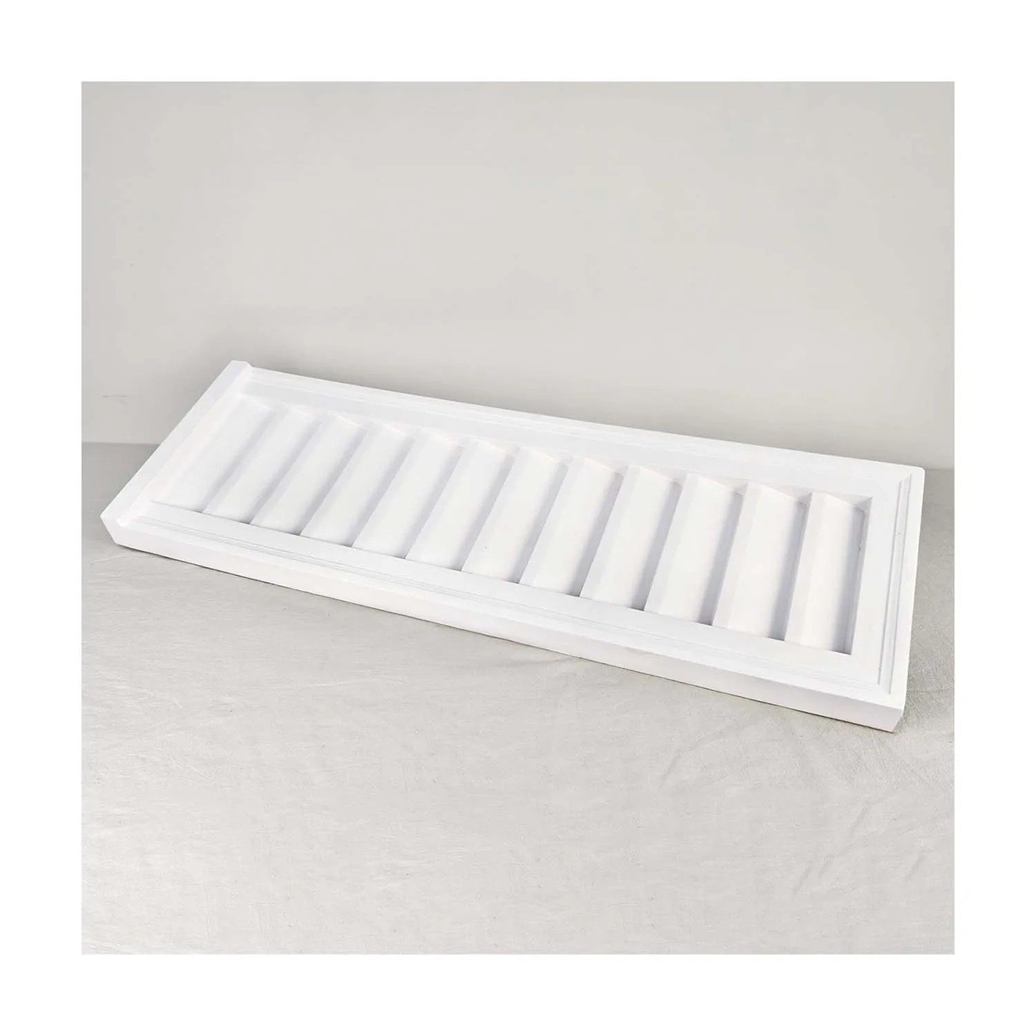 Auuan China Luxury Customized Colors Mechanism Large Polyurethane Millwork Louver Shutter For Decoration