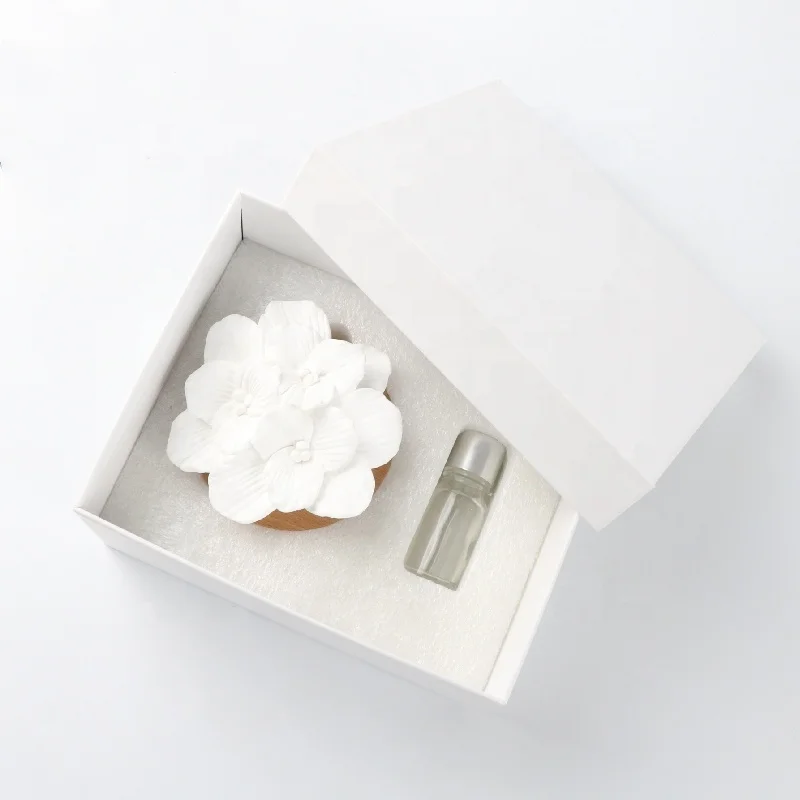 Stocked Creative Design Wood Based Flower Ceramic Air Freshener Home Decoration Aroma Porcelain Essential Oil Fragrance Diffuser