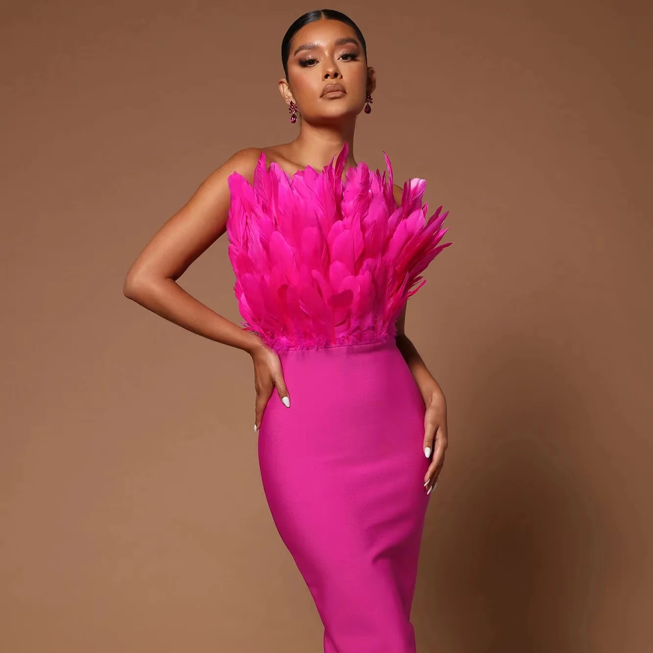 BA255 2022 New Elegant Evening Bandage Dress Midi Hot Pink Feather Sleeveless Strapless Bodycon Dress