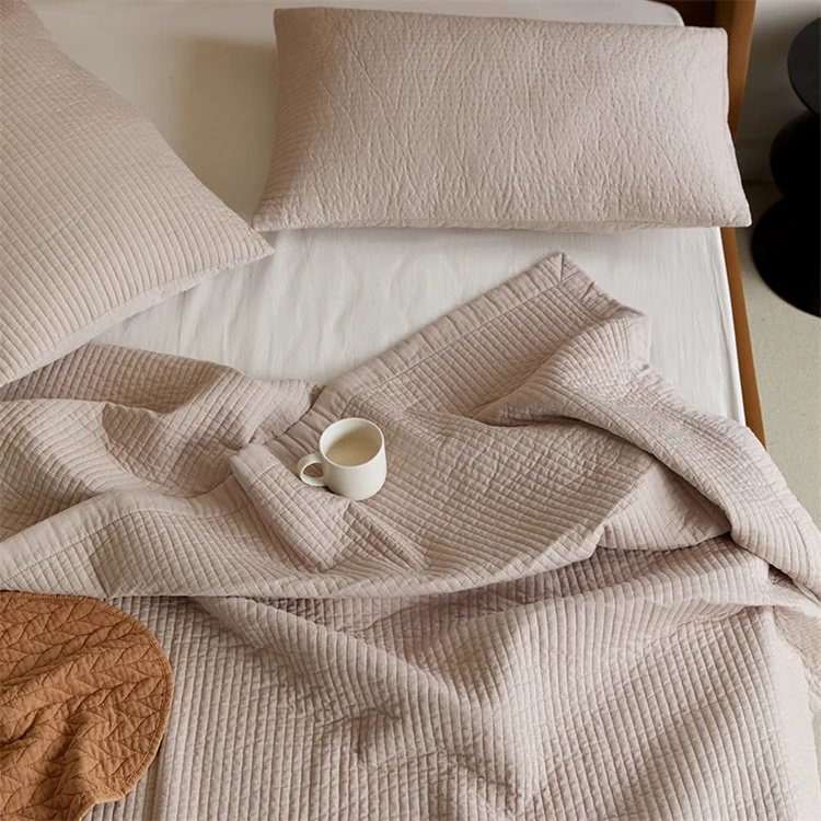 Modern Style King Size Plain Quilted Quilts Bedding Bedspreads Super Soft Quilt Cotton Bedspread for Home