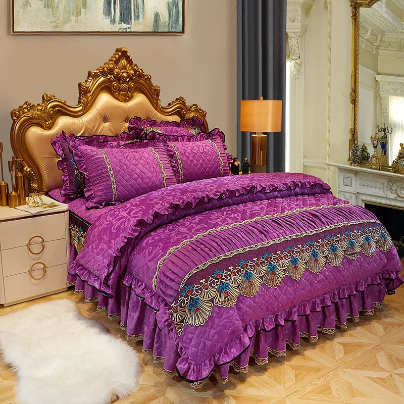 Wholesale Hot Style Solid Color Velvet Duvet Cover For Household Winter Direct Sales Jacquard 4PCS Bed Skirt Luxury European