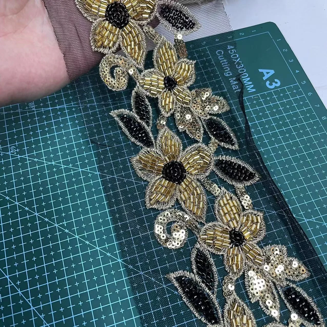 New arrival 2colors mix colors gold silver applique glass seed bead embroidery lace trimming