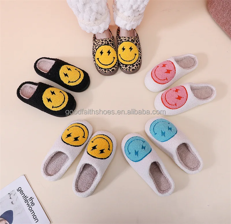 Hot Selling Comfortable Indoor/Outdoor Slippers With Embroidered Smile Face Winter Fur House Style Anti-Slip Feature