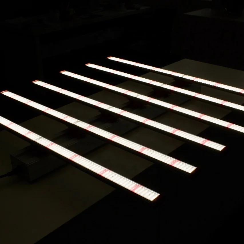 
Indoor Garden Smart Garden Organic Hydroponic Growing Systems LED Growing Light for Veg and Flower 