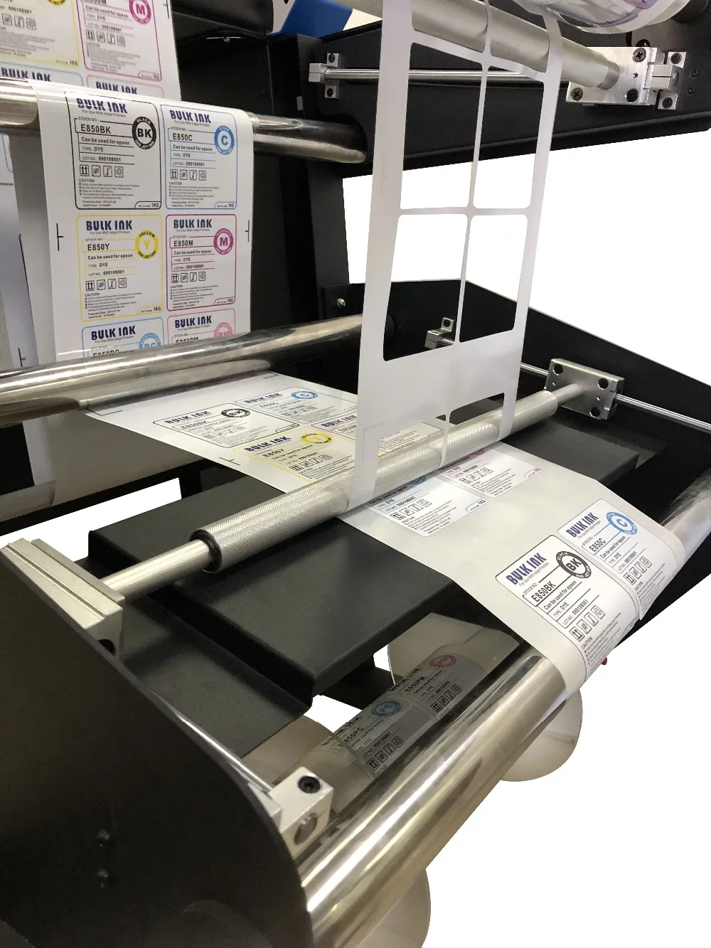 Teneth high speed Roll to roll digital die label cutter with automatic contour cut,remove waste system cutting machine RN3