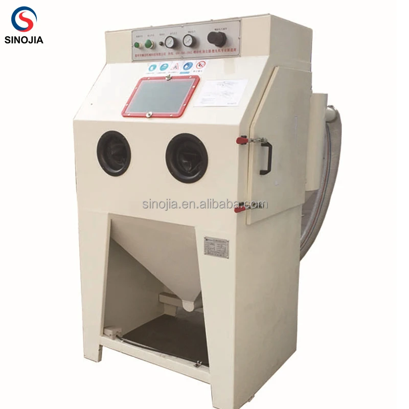 Industrial Use Sandblasting Machine / Rust Removal Dry Sandblasting Machine