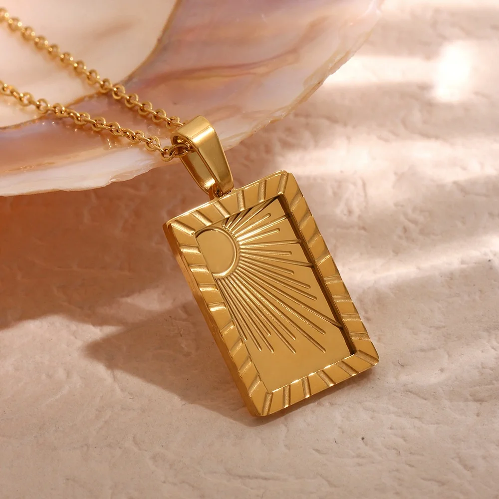Dina 2024 Wholesale Waterproof Stainless Steel Jewelry 18K Gold Tarot Sun & Moon Geometric Rectangle Charm Necklace Astrology