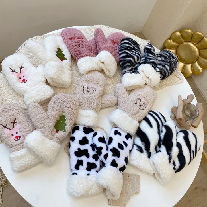 Зимние женские варежки с медведем, плюшевые милые перчатки с мультяшными животными для студентов, езды на велосипеде и вождения для девочек