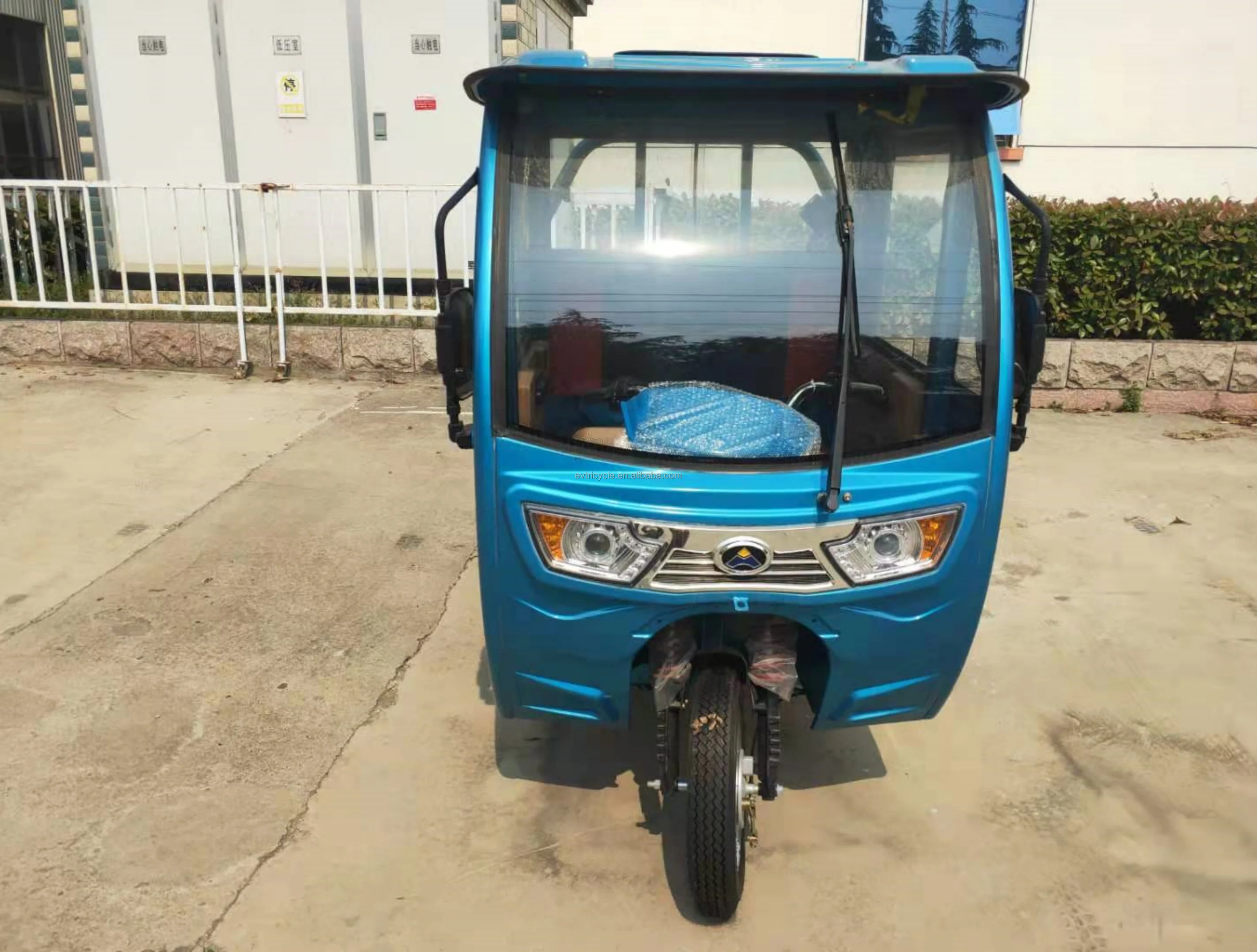 Factory Sales 2 Row Seat Electric Tricycles 3 Wheel Electric Cargo Moped Scooter 4 SEATS for Adult support OEM