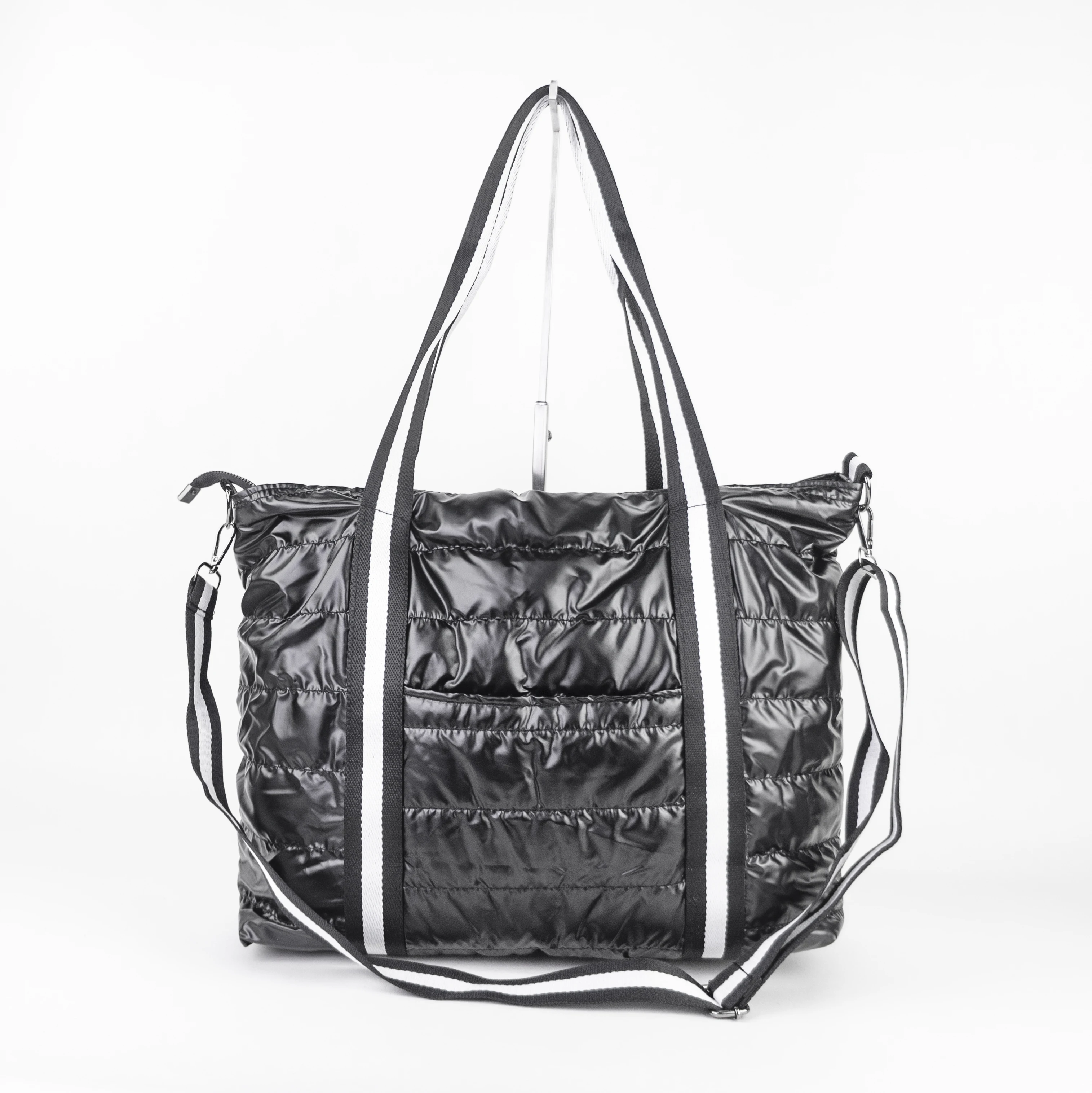 Wholesale Fashion Metallic Nylon Fabric Winter Ladies Handbags 2023 Women Female Quilted Puffer Luxury Tote Bag