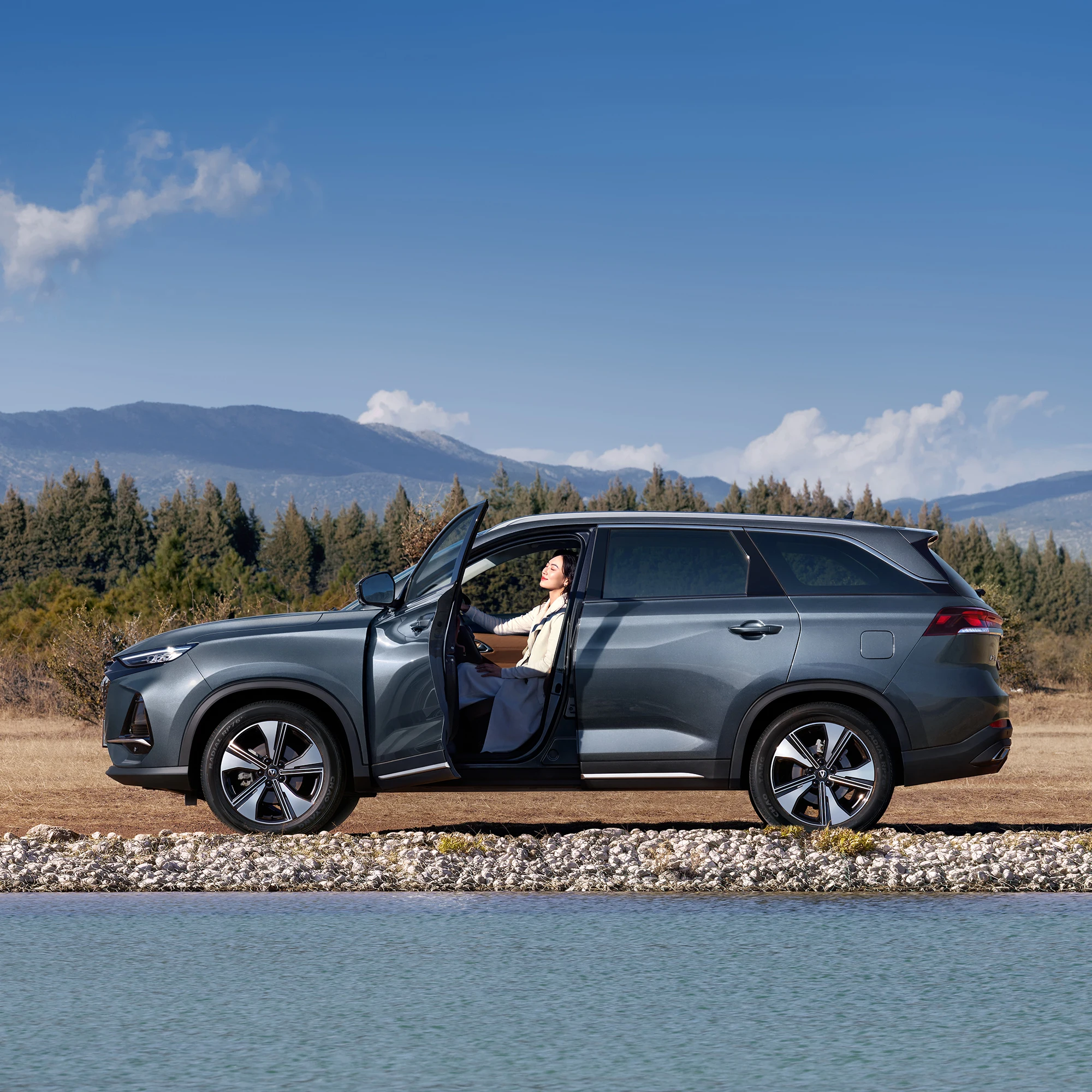 High Performance Changan Car In Stock Changan X7 Plus Petrol Gasoline Suv Car
