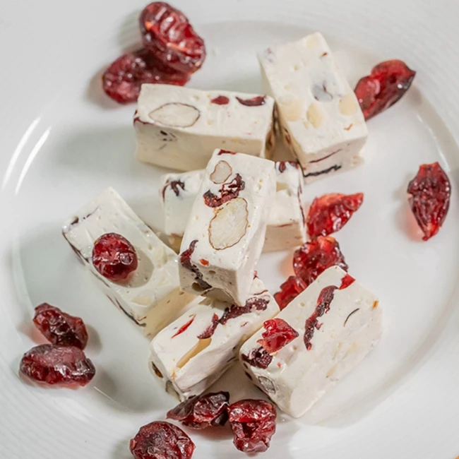 Хорошая цена, с низким содержанием сахара, с Клюквенным вкусом, сладкая жевательная конфета, клюква, миндаль, нуга