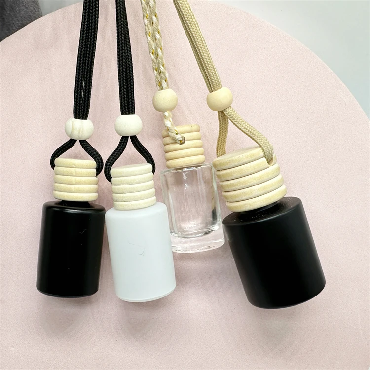 10ml 20ml Round shape hanging wooden screw cap car perfume bottles