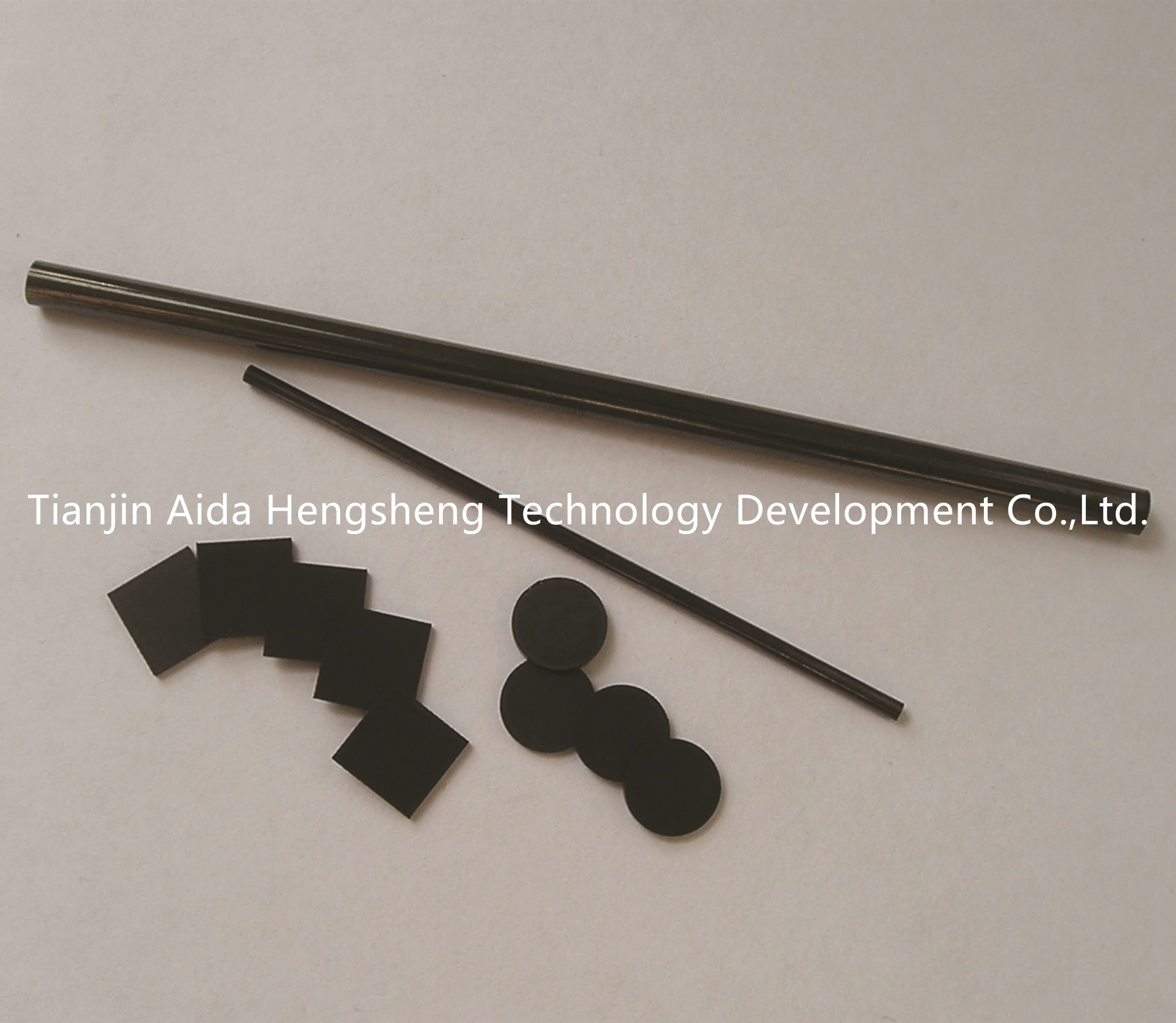 Стеклянный углеродный лист или стержень