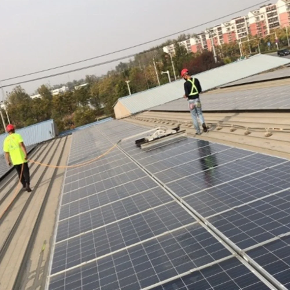 Solar Farm Use High Efficiency Photovoltaic Cleaning Robot Equipment For Solar Panels