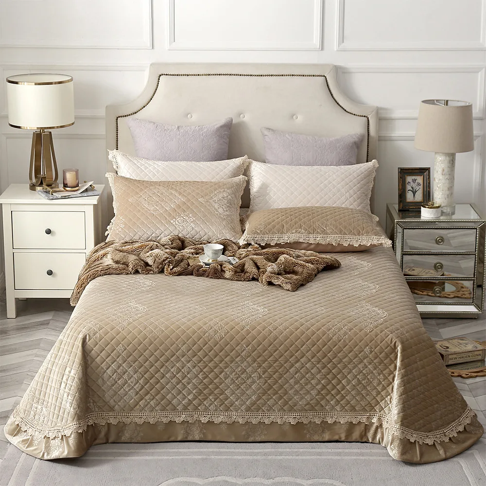 Кружевное зимнее короткое бархатное голландское стеганое одеяло комплект из трех предметов