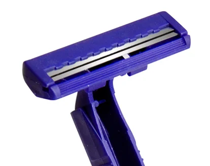 Cheap Twin Blade Disposable Razor, Long Handle Disposable Razor for Hair Removal