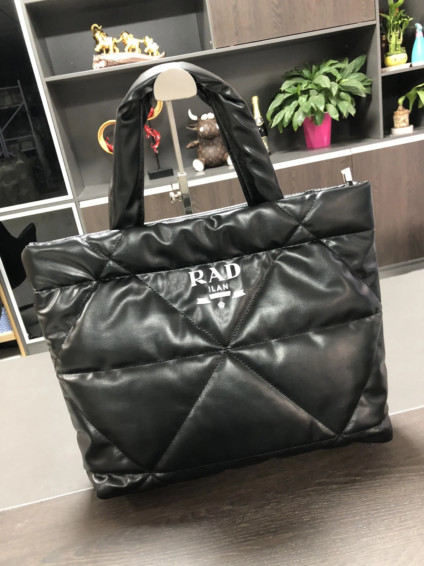 Online Wholesale Branded Luxury High Quality PU Leather Women Shoulder Bag Women Tote Hand Bag Lady Handbag Designing Bags