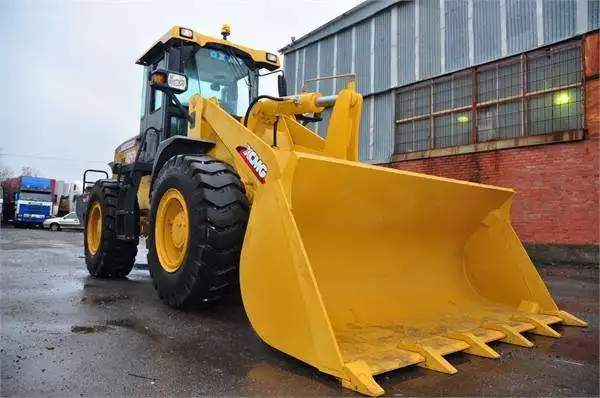 Best-selling High performance rated load 3ton popular Wheel Loader LW300FN made in china for sale