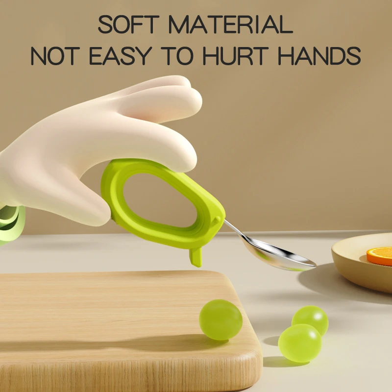 Food Grade Silicone New Design Stainless Steel Baby Spoon Fork Set with Support Eco Friendly Cutlery Set for Child Training Set