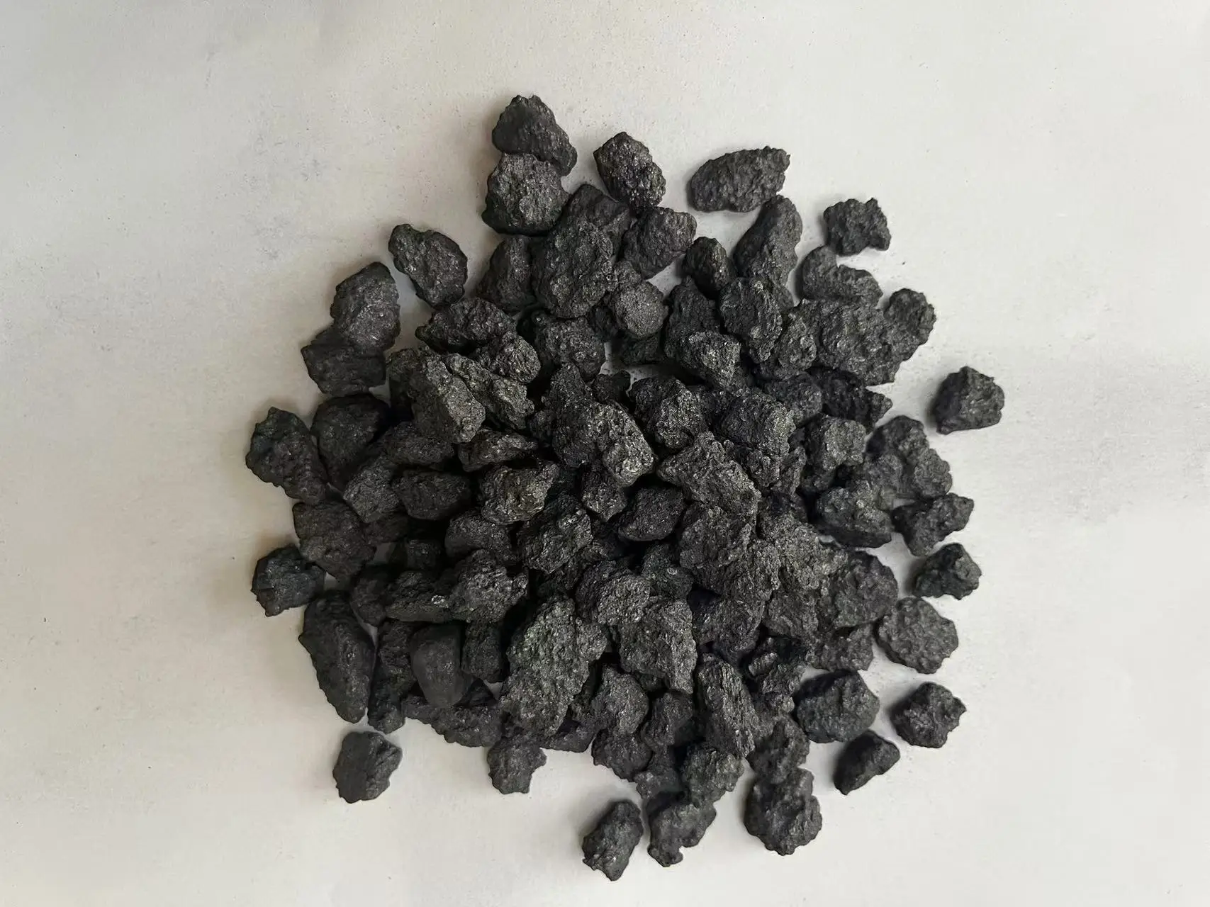 Coke is high in carbon and low in sulfur Calcined petroleum coke 0.5-5mm Metallurgical casting Drill anthracite coke