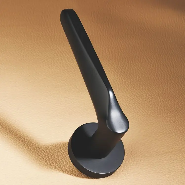 New Design Antique Villa Bedroom Wooden Door Solid Brass Magnetic Silent Door Lock Lever Handle