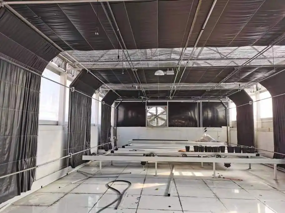 Blackout Single-span Greenhouse 100% Light Deprivation.