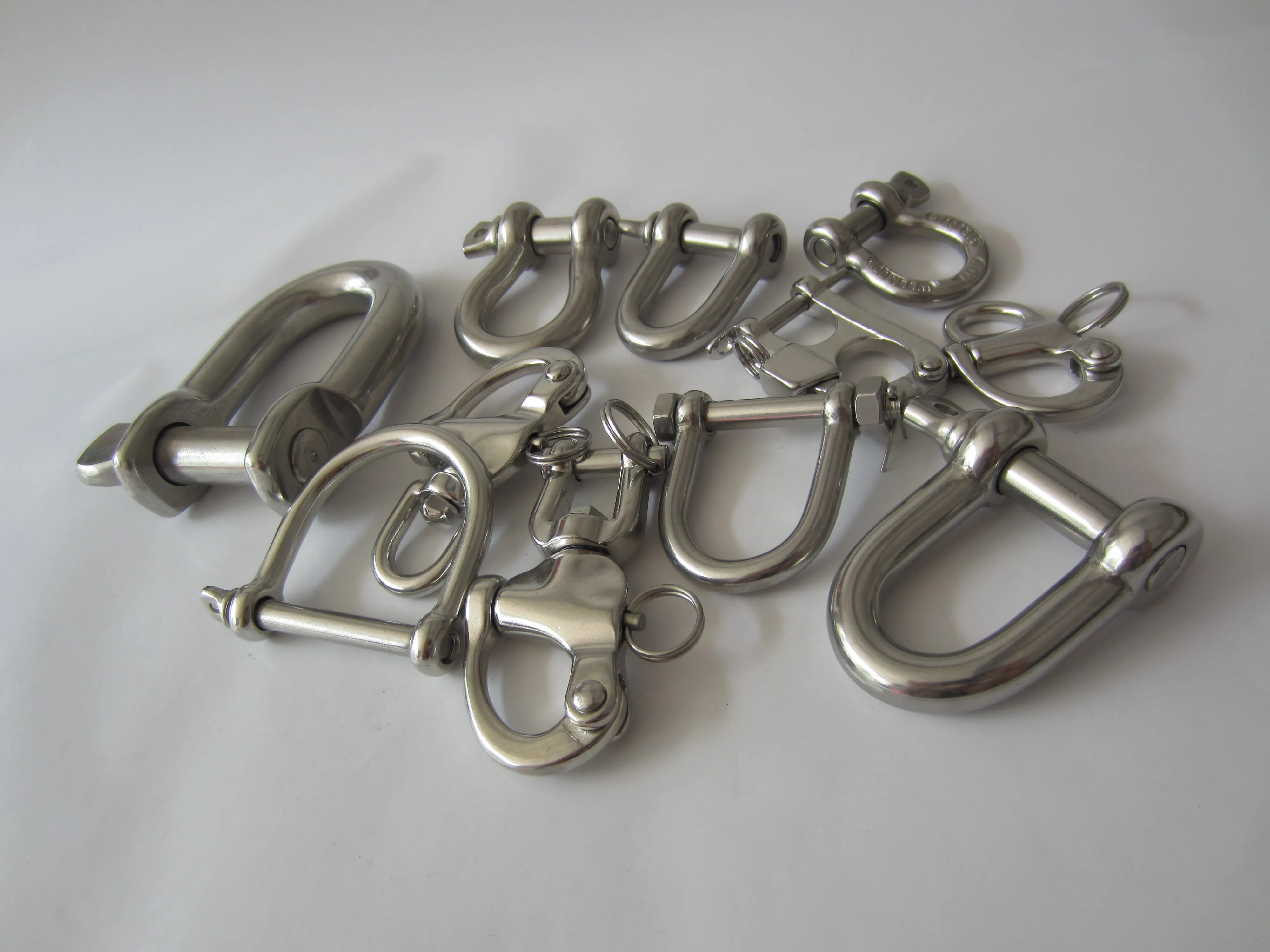 
Stainless steel European type Bow shackle for marine and industrial rigging aplications 