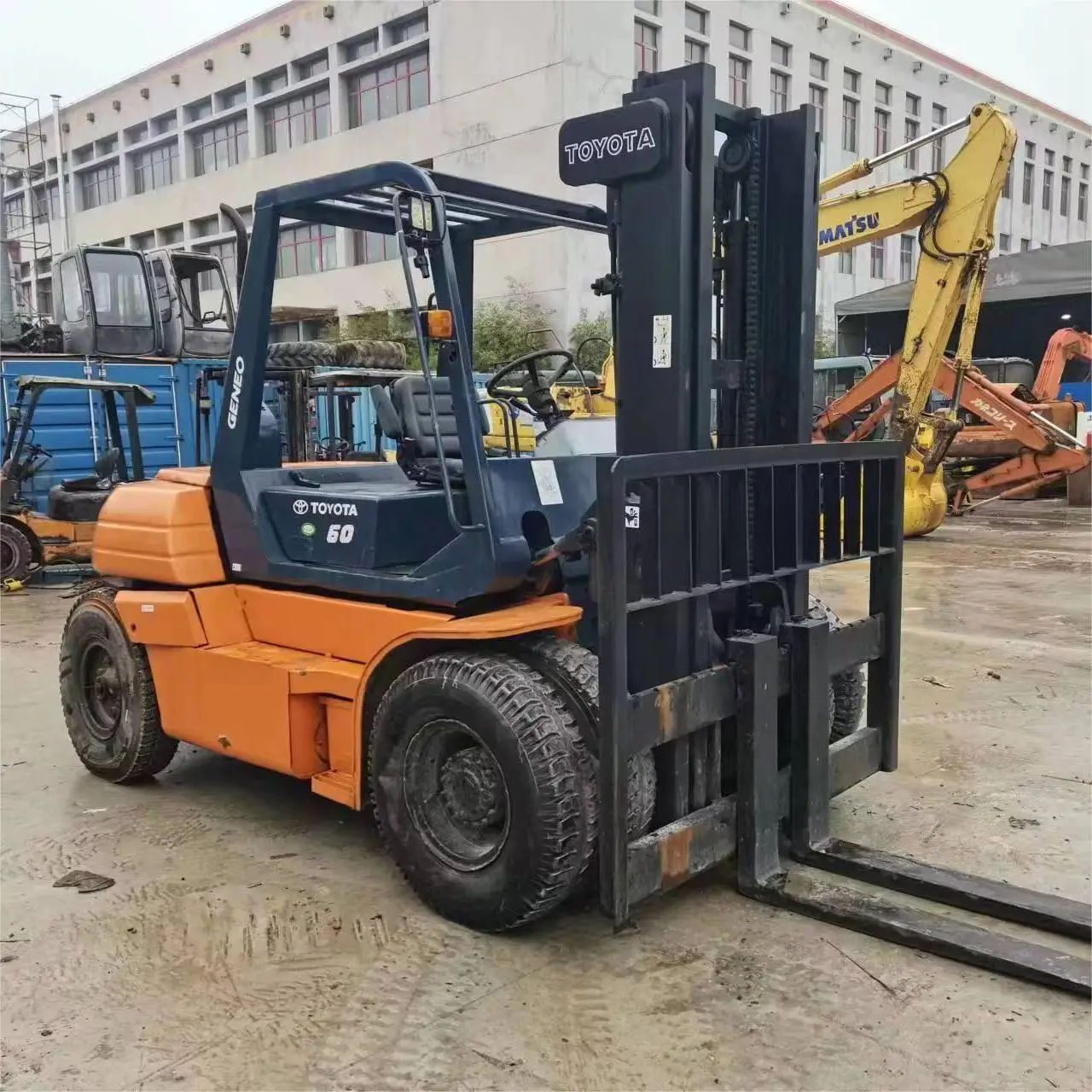 Подержанные погрузчики Toyota FD60 вилочные FD 30 40 50 60 70 100 Хорошее состояние на складе для продажи