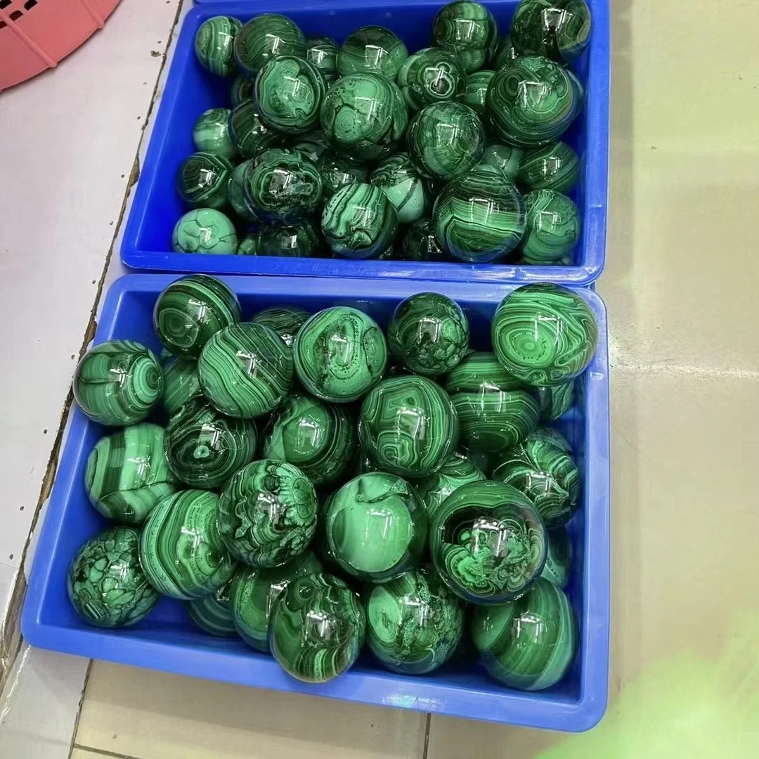 Natural crystal ball Malachite ball crystal raw ore grinding and polishing home table decoration wind water ball ornaments