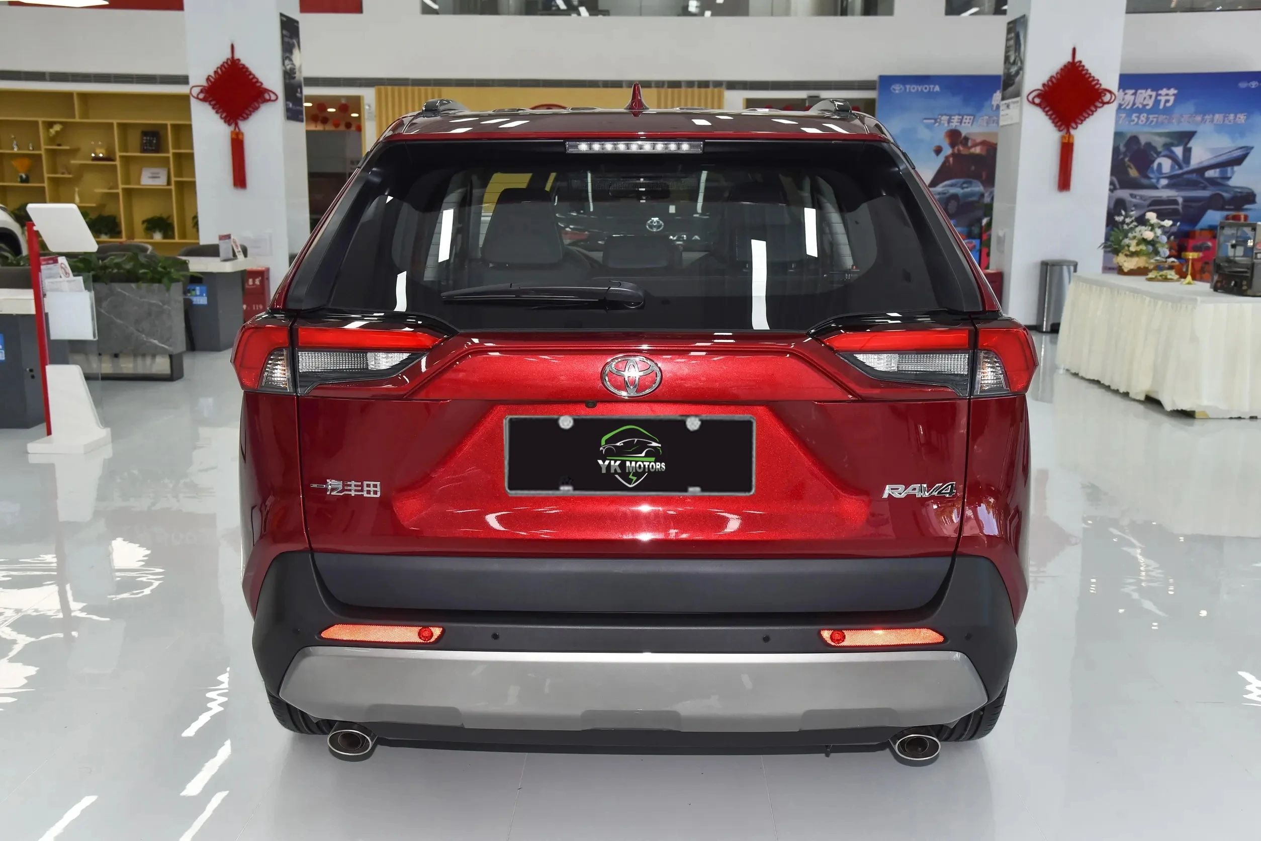 YK MOTORS TOYO.TA RAV 4 2.5L  L4 Hybrid Vertical Hinged Door Compact SUV