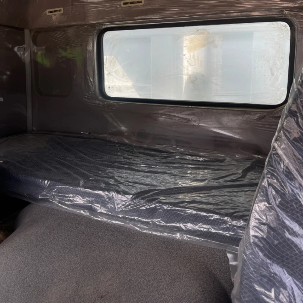 SINO TRUCK 10 Wheeler RHD 30tons Second Hand 6x4 Used HOWO Tipper Dump Truck