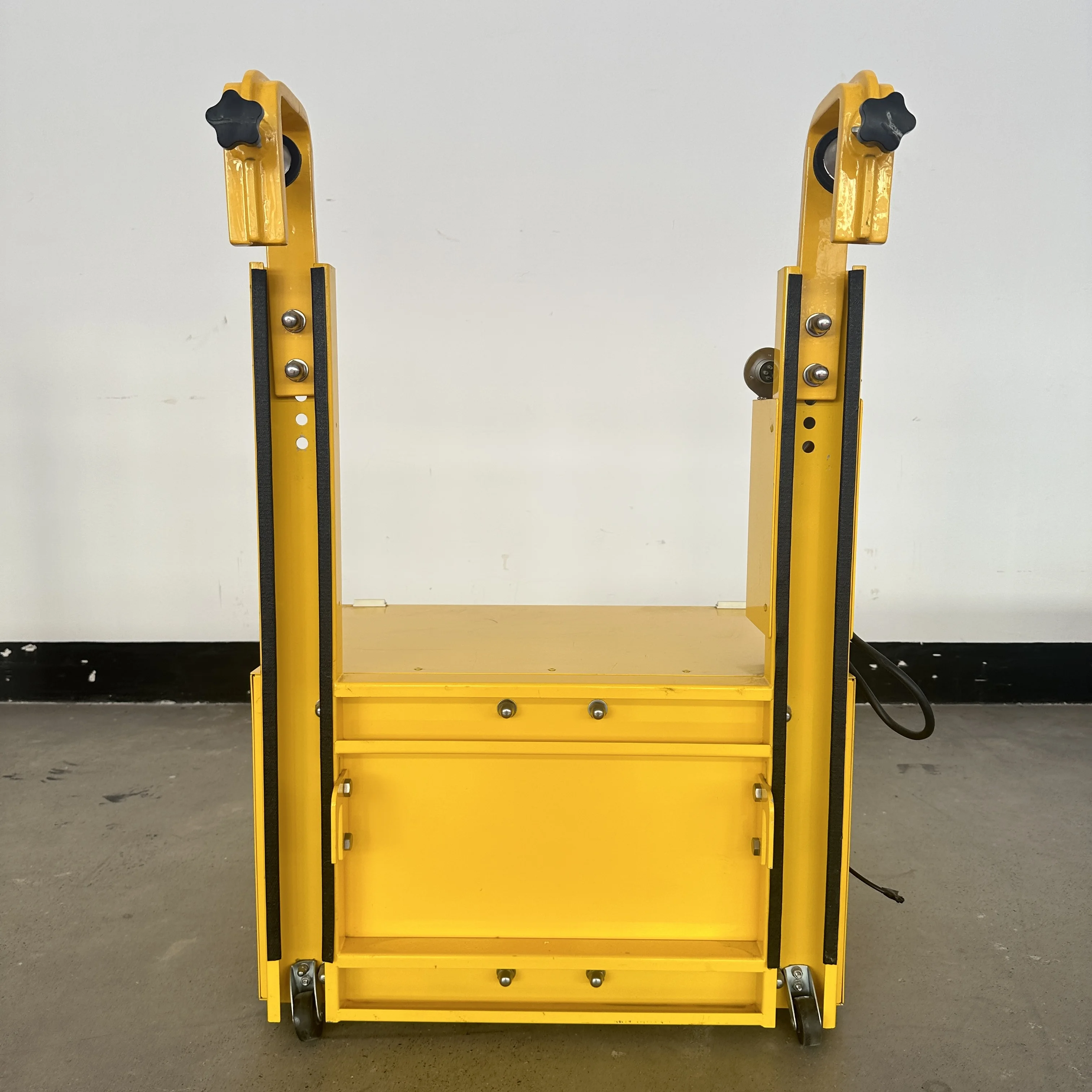 Customized metal aluminum Truck Mounted Attenuator Shock Energy Absorber Attenuator Pad