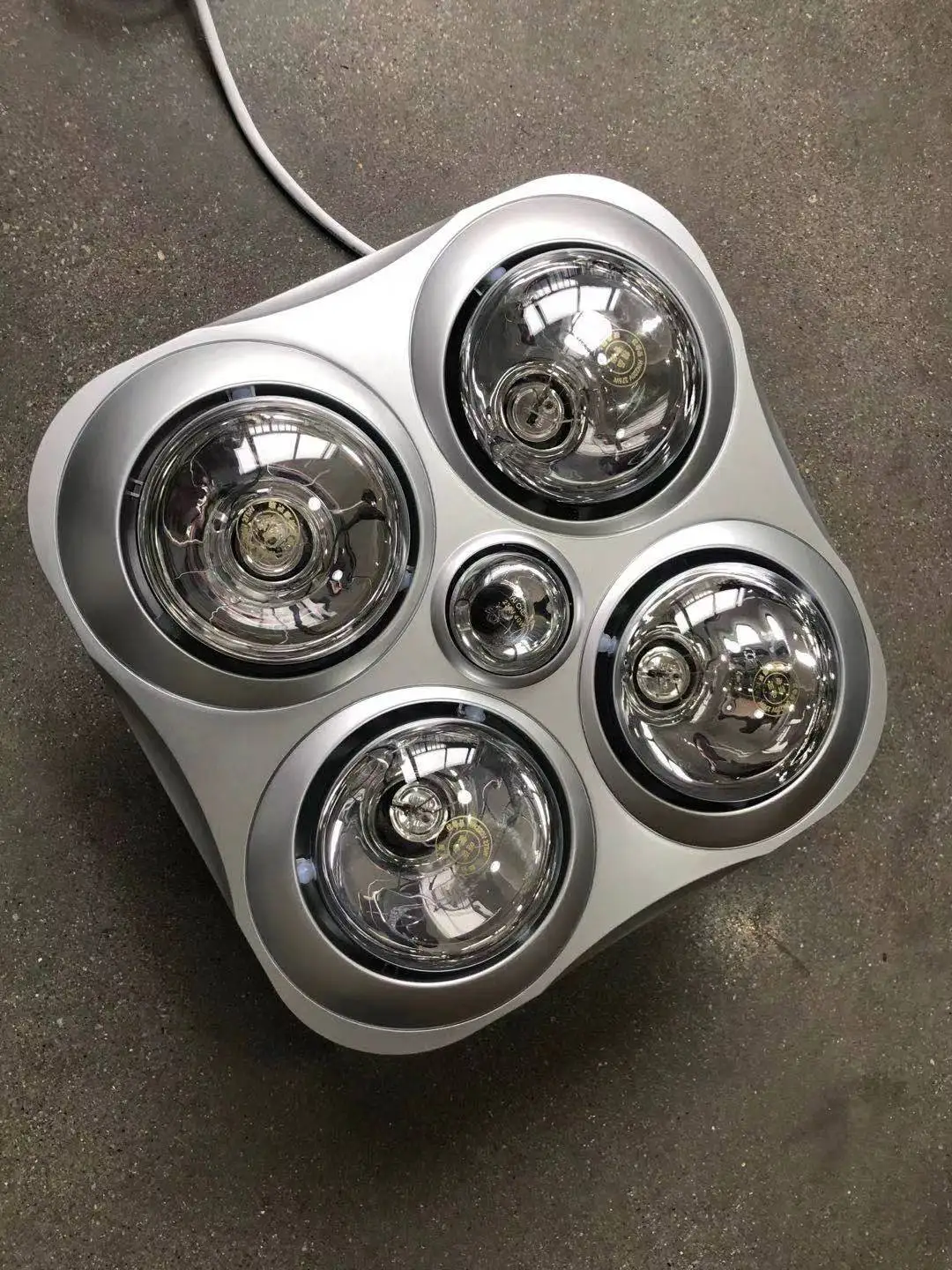 Мастер для ванной/нагреватель душа с лампой