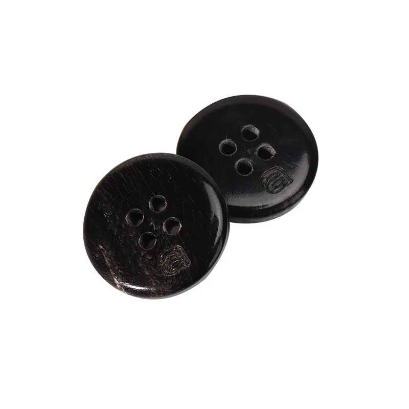 Fashion Hot Sale Eco-Friendly 4 Hole Various Sizes Black Color Eco Friendly Bull Horn Sew In Buttons