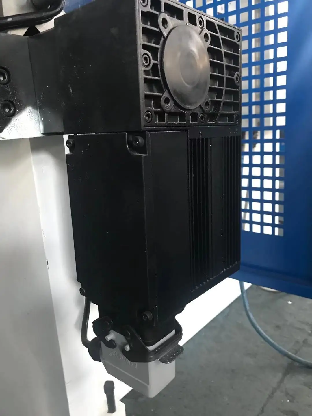  Гибочная машина для листогибочного станка ht-metalmould 63 тонны 2500