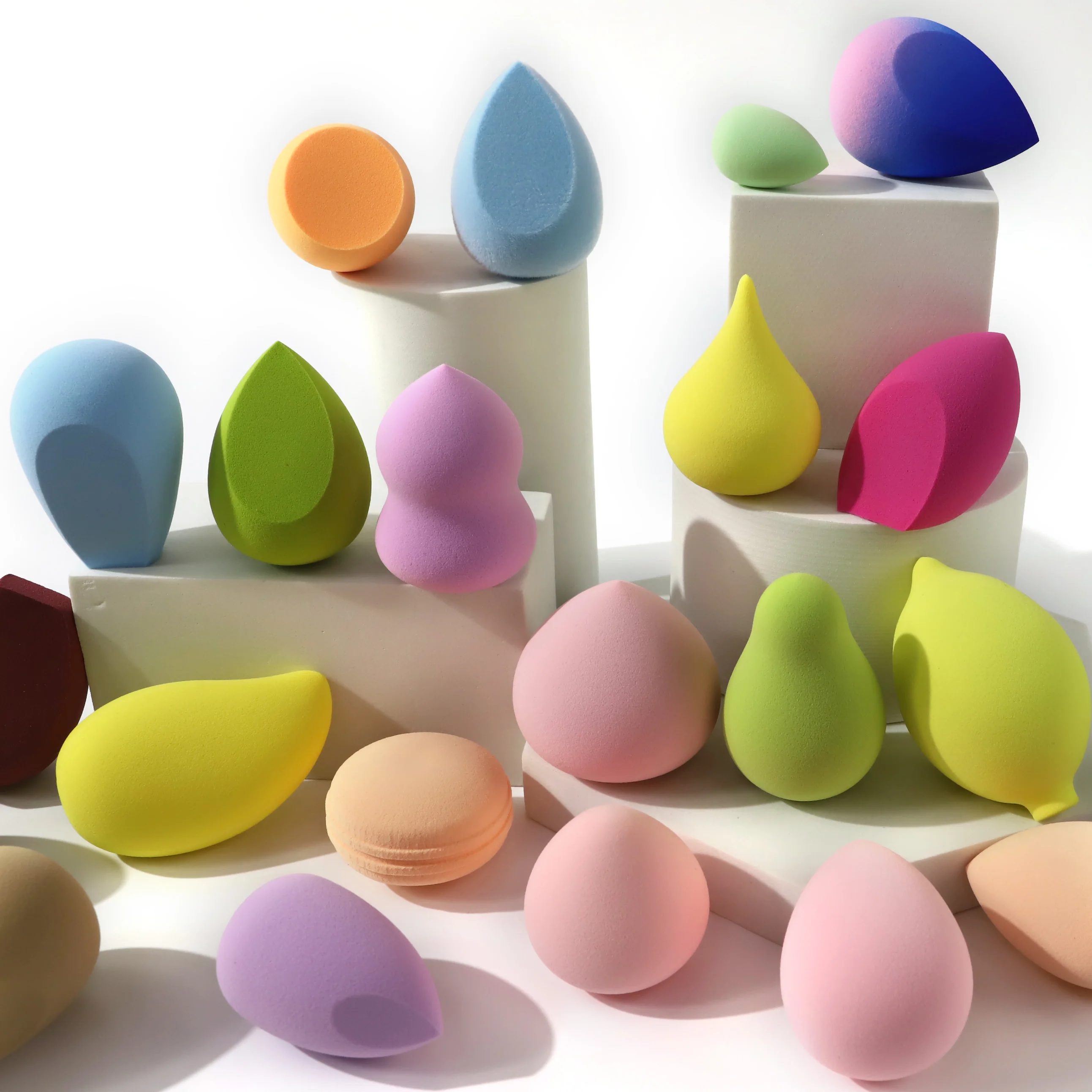 Wholesale skin-friendly makeup sponges different shapes washable makeup sponge blender