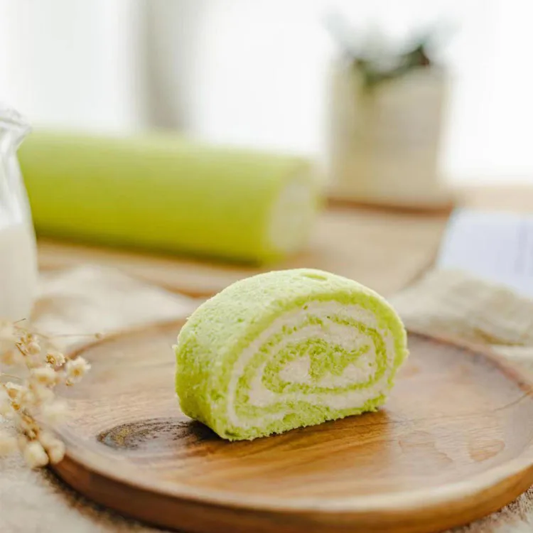 New Arrival Good Taste Chocolate Coated Durian Swiss Roll Cake with Private Package