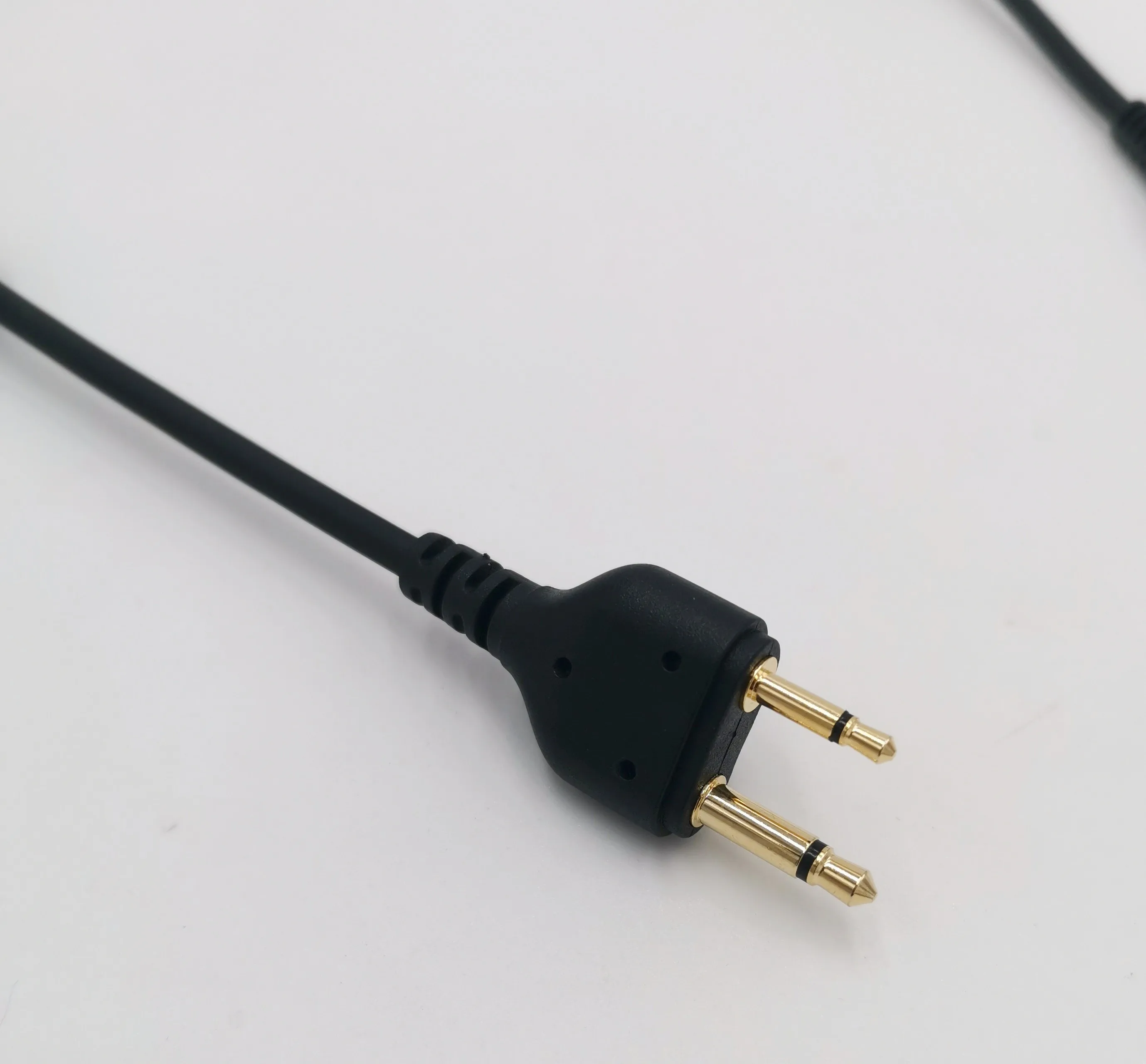 Yaesu FT-65R and other models are suitable for helical spring wire cable