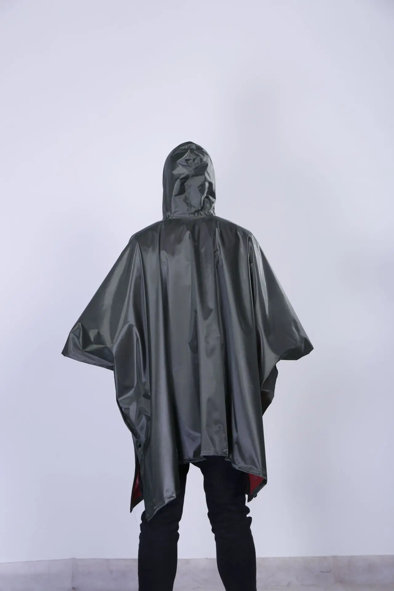 Непромокаемый плащ-пончо из полиуретана с сумкой для хранения