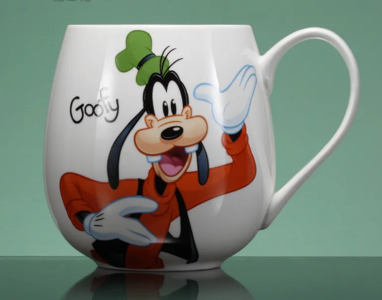 
mickey mouse and minnie coffee mug for kids 