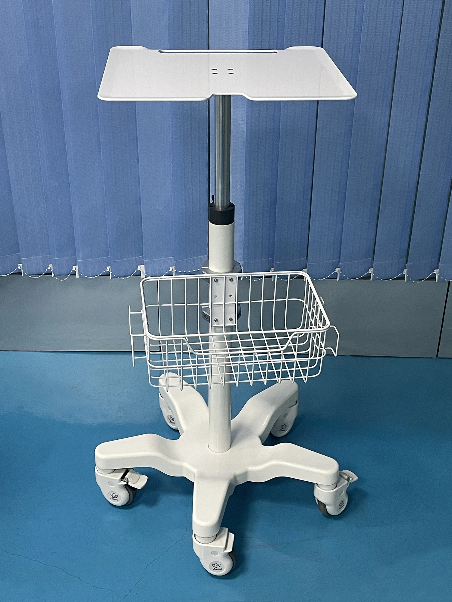 Лидер продаж, медицинская тележка NBRIDGE из нержавеющей стали с регулируемой высотой и монитором ЭКГ для больниц