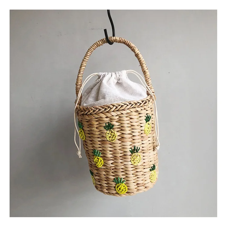 New design summer women girls handmade woven corn husk natural cute straw embroidery pineapple branded straw Cylinder baskets