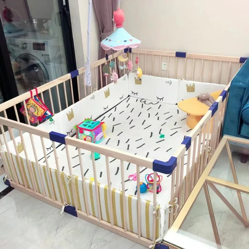 Деревянный игровой манеж для детей